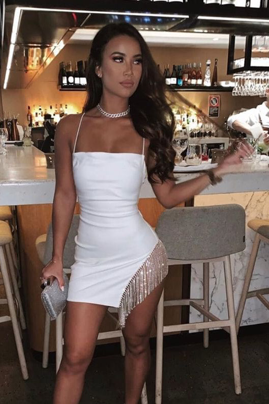 Nicole | Vestido Mini Blanco con Detalles en Diamantes