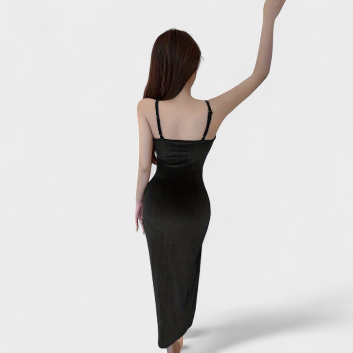Belucia™ | Vestido de terciopelo con abertura lateral