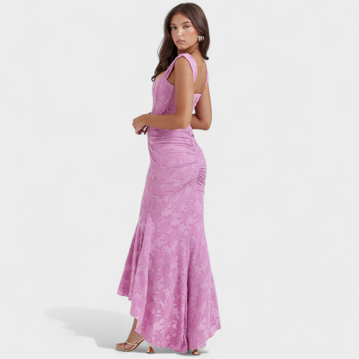 Belucia™ | Vestido de silueta escultórica