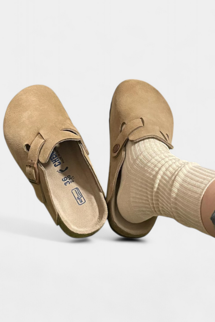 Belucia™ | Zuecos Unisex de Gamuza con Hebilla Ajustable